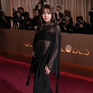 2026金球獎女星造型一覽：黑色禮服大受青睞，花朵與...