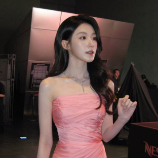 i-dle舒華、趙汝貞、柯佳嬿演繹「銀白色」珠寶...