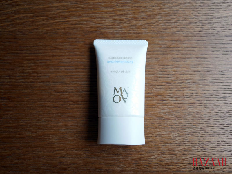 Cosme Decorte 黛珂／AQMW高效防禦精華乳SPF40 PA++，52ml，售價$2,400